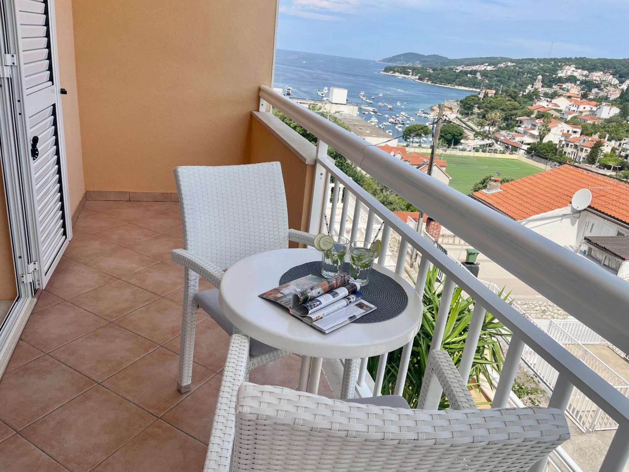 Apartments Sunny Elza Hvar Town Exterior photo