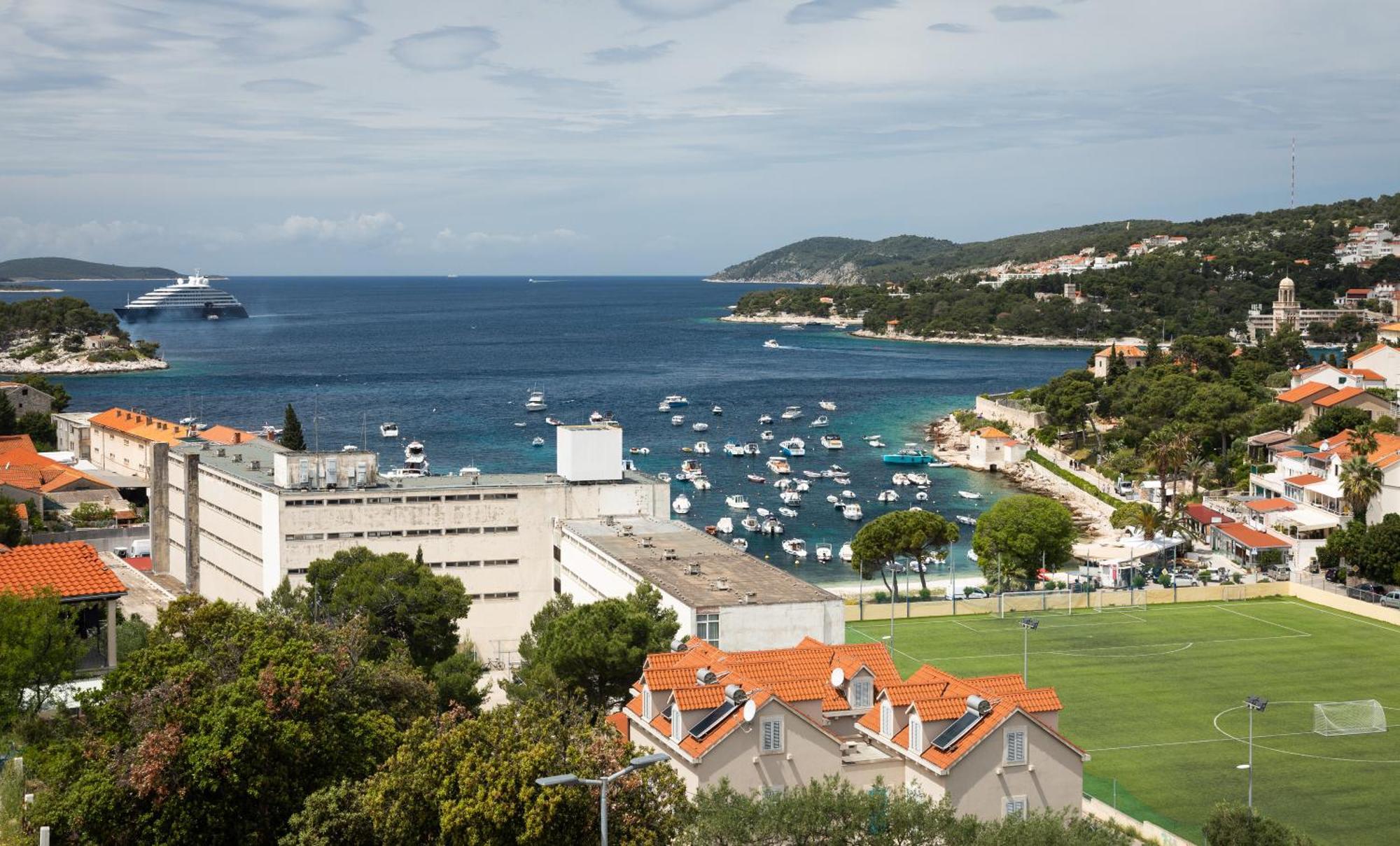 Apartments Sunny Elza Hvar Town Exterior photo