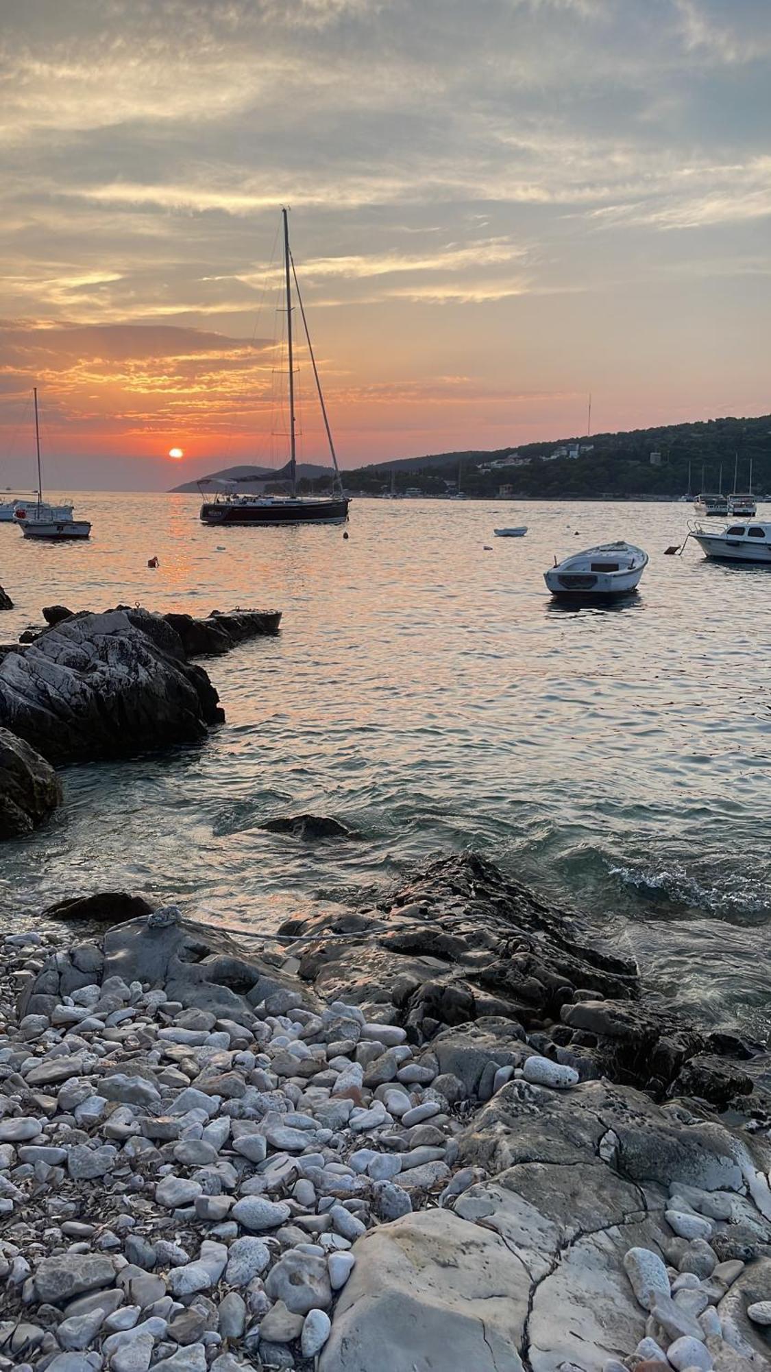 Apartments Sunny Elza Hvar Town Exterior photo