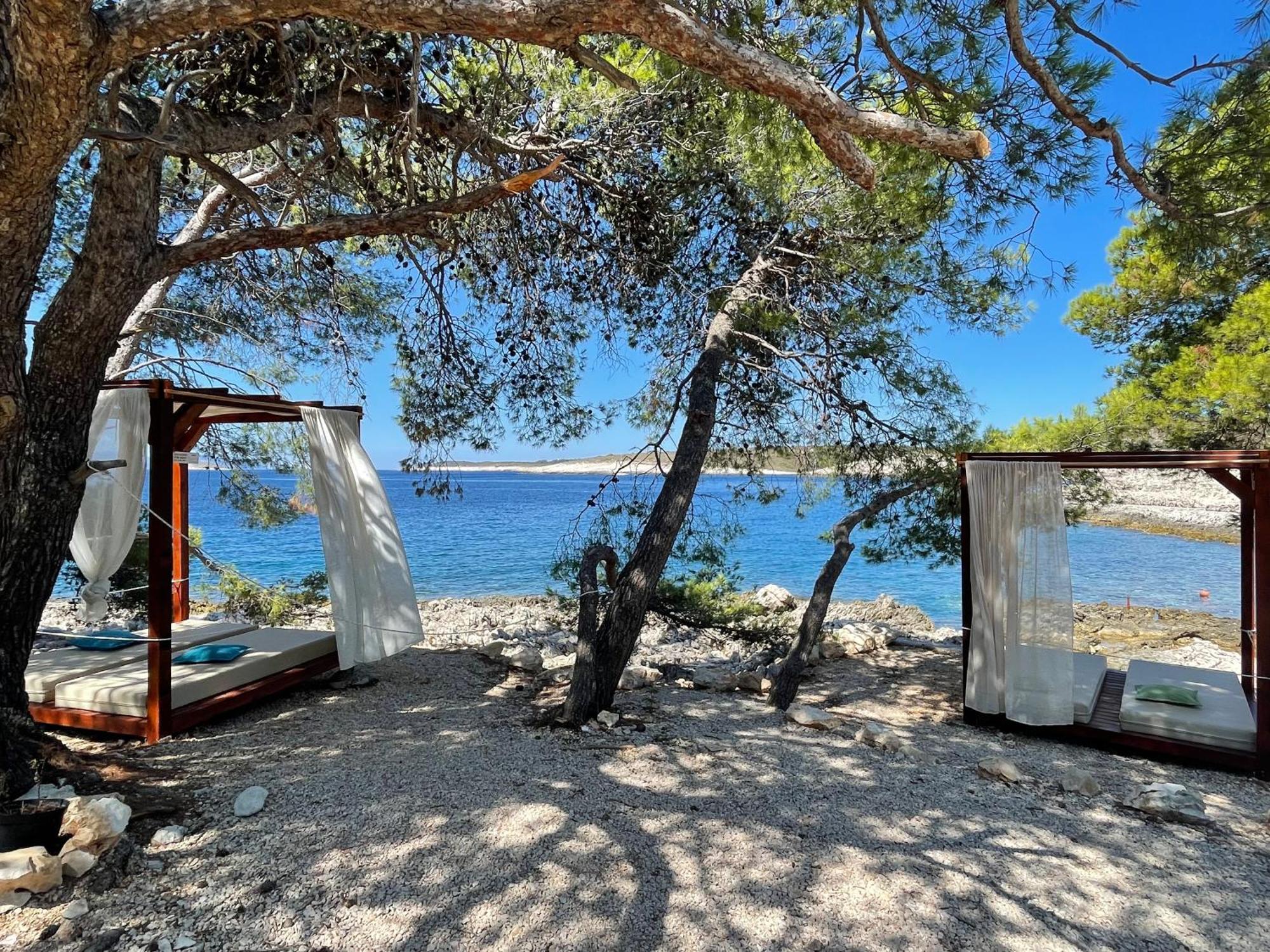 Apartments Sunny Elza Hvar Town Exterior photo